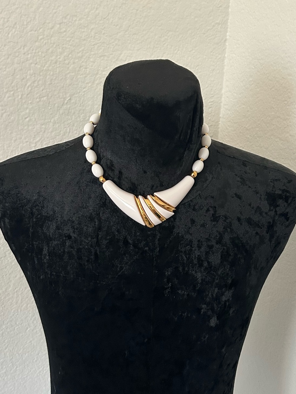 Vintage Trifari White Lucite Beaded Gold Tone Statement Necklace